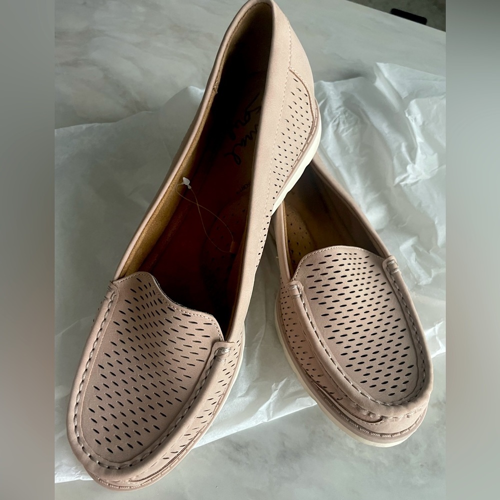 Natural Soul by Naturalizer 8.5 Pink Loafer Laser Cut Perforated Comfort Slip-On